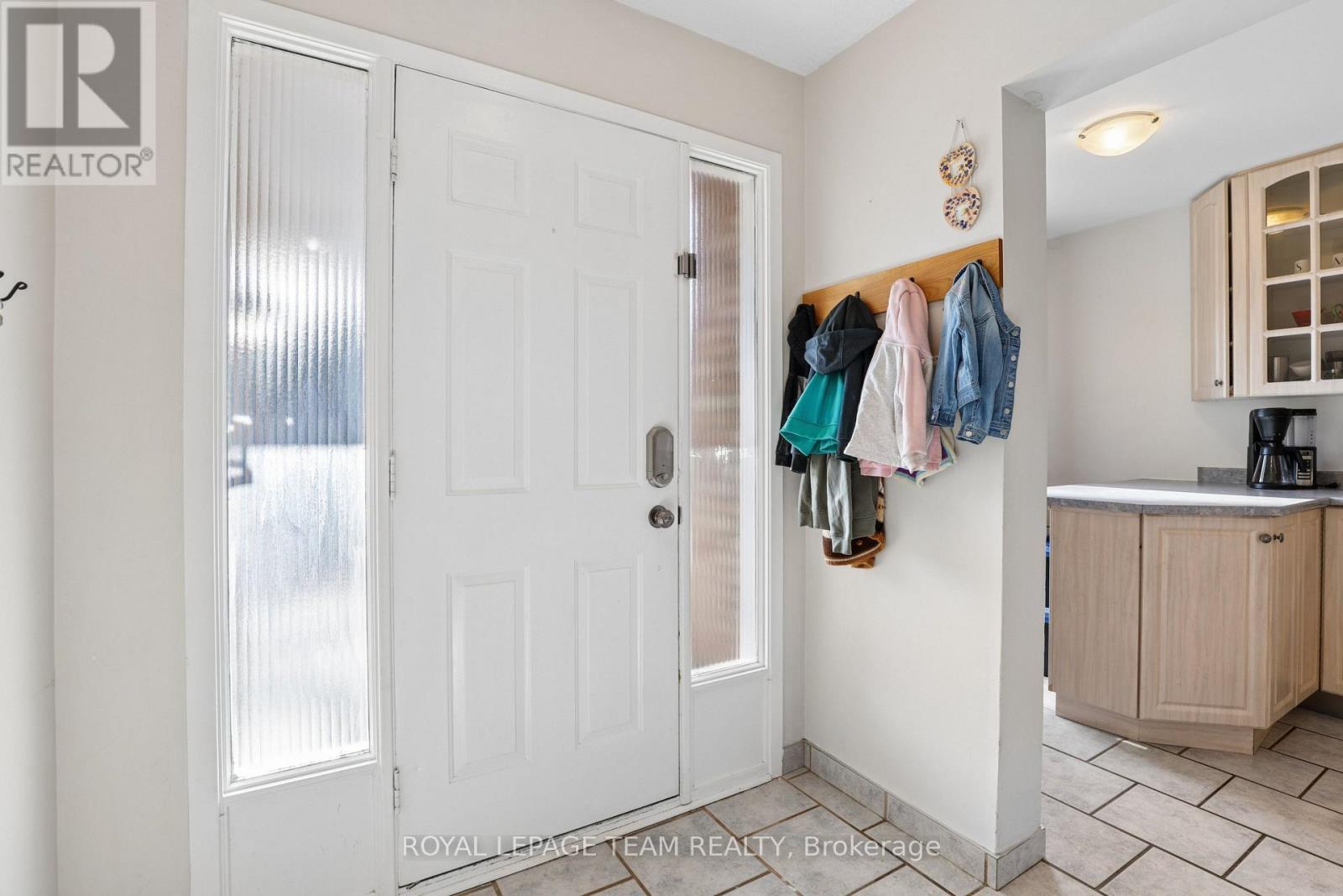 1133 St Emmanuel Terrace, Ottawa, ON