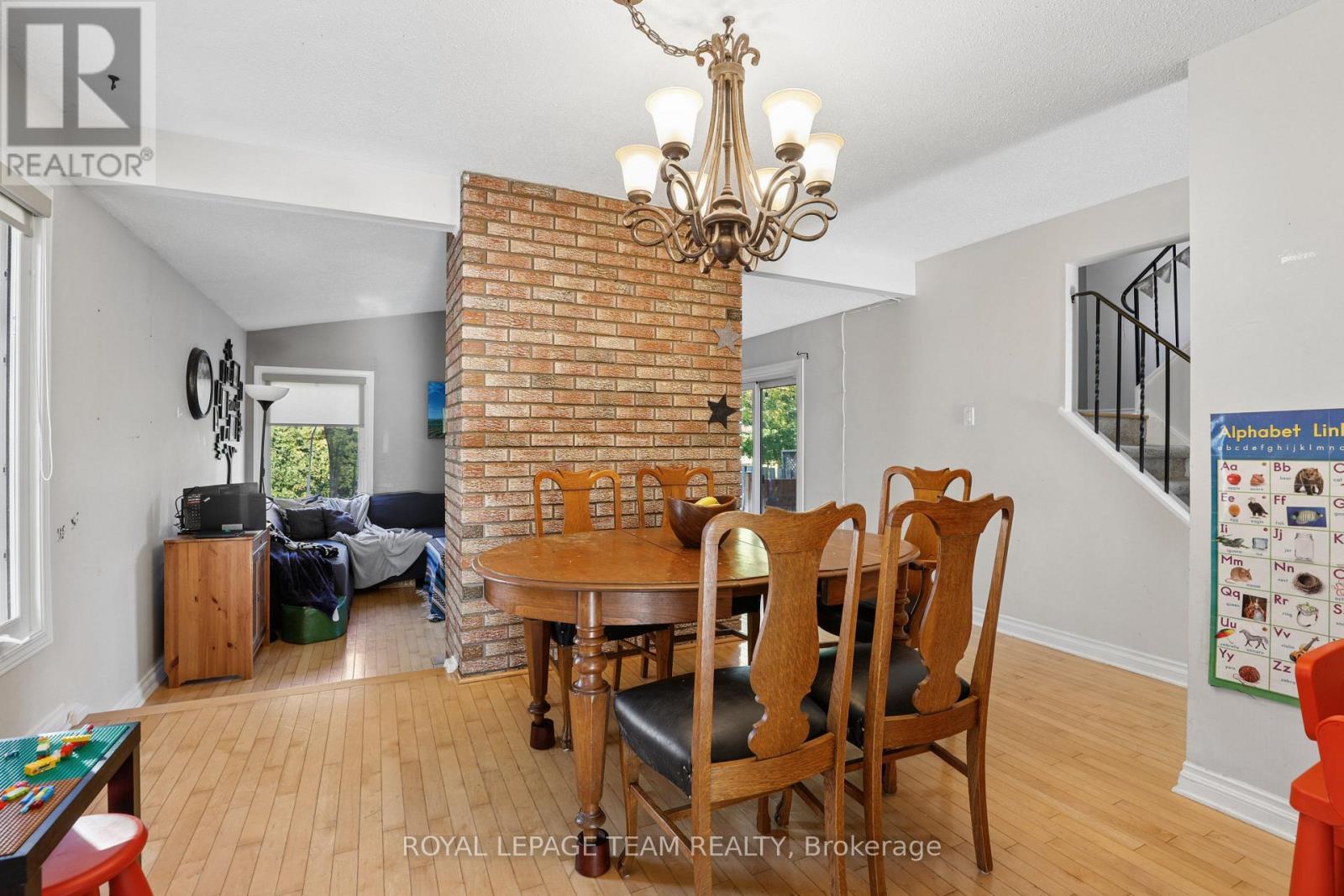 1133 St Emmanuel Terrace, Ottawa, ON