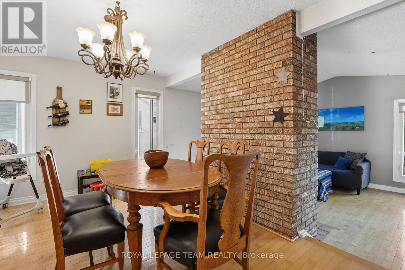 1133 St Emmanuel Terrace, Ottawa, ON