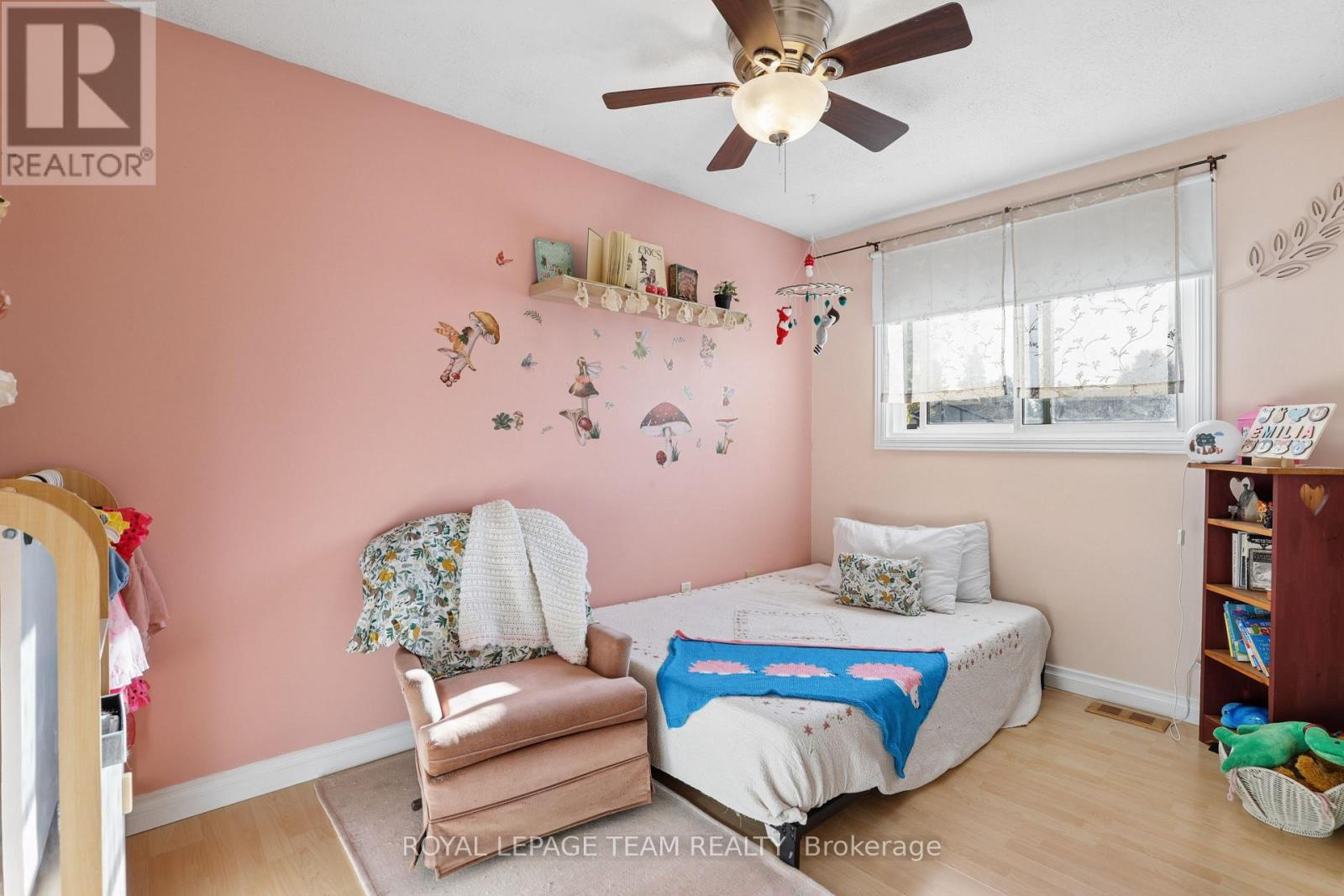 1133 St Emmanuel Terrace, Ottawa, ON