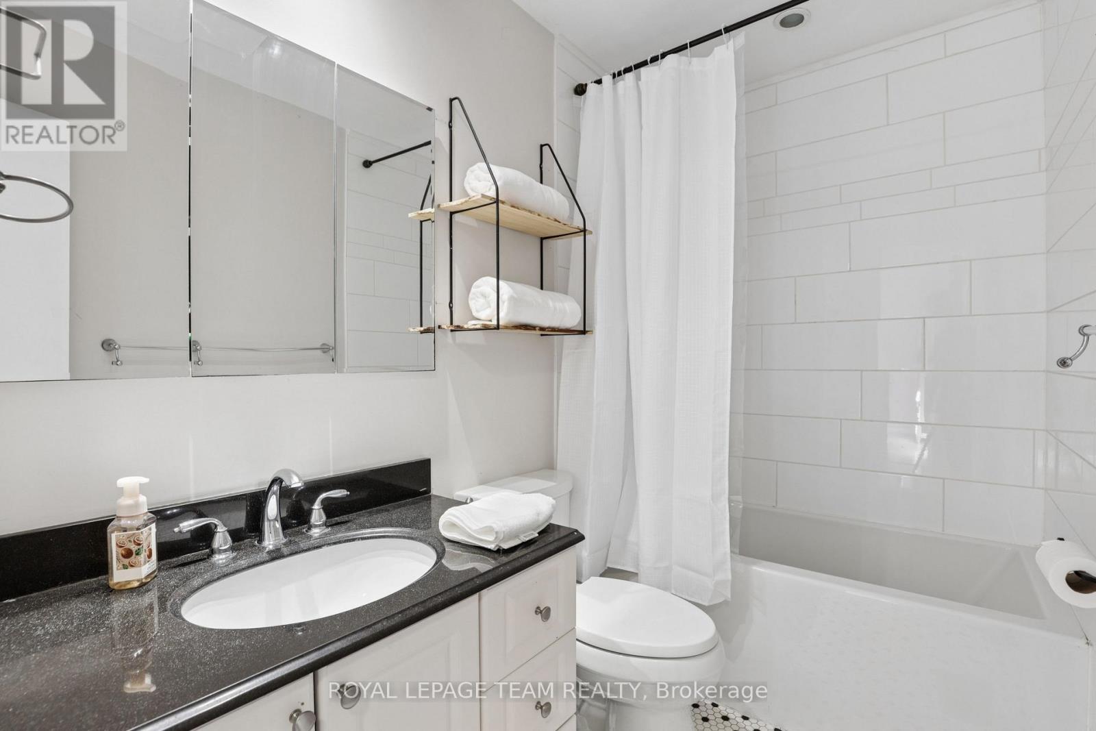 1133 St Emmanuel Terrace, Ottawa, ON