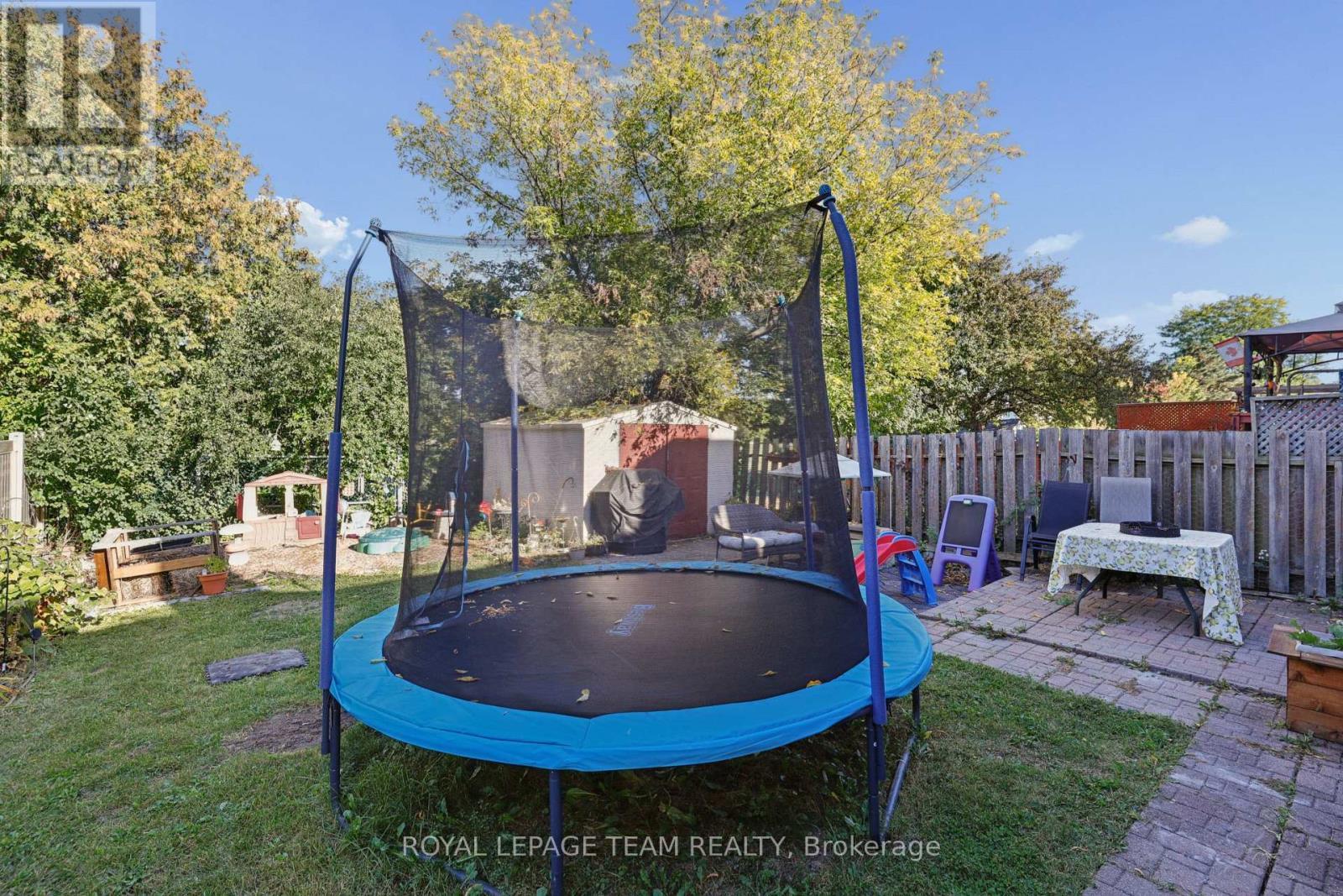 1133 St Emmanuel Terrace, Ottawa, ON