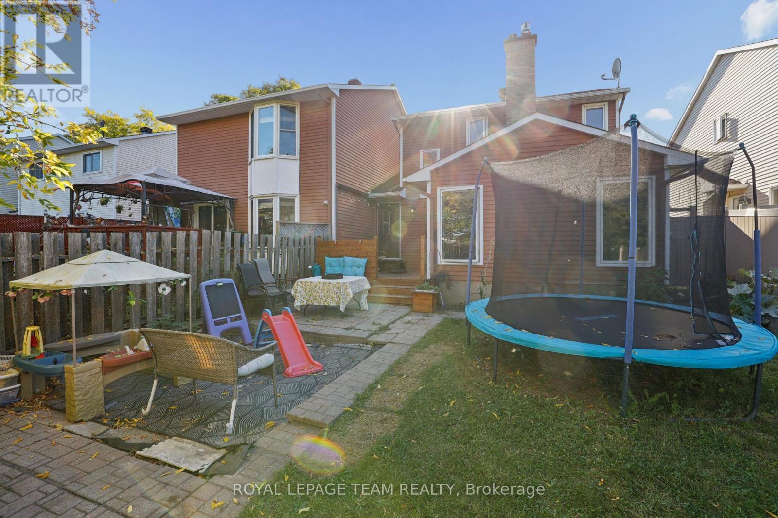 1133 St Emmanuel Terrace, Ottawa, ON