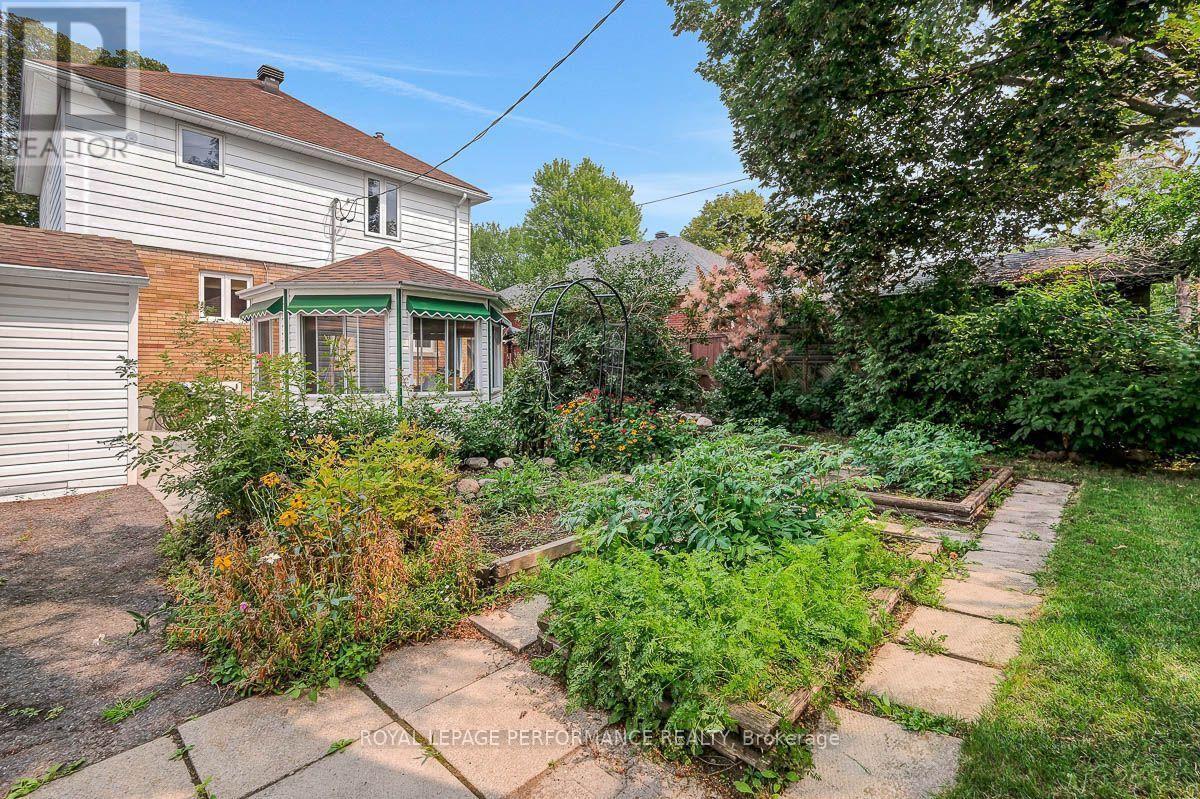 550 Wolffdale Crescent, Ottawa, ON