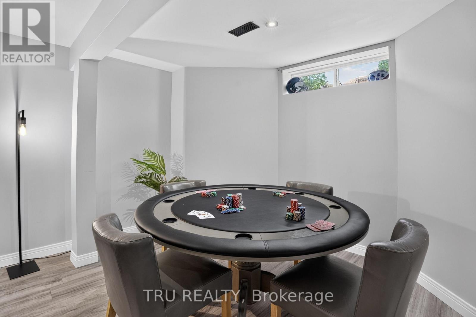 57 Golflinks Drive, Ottawa, ON