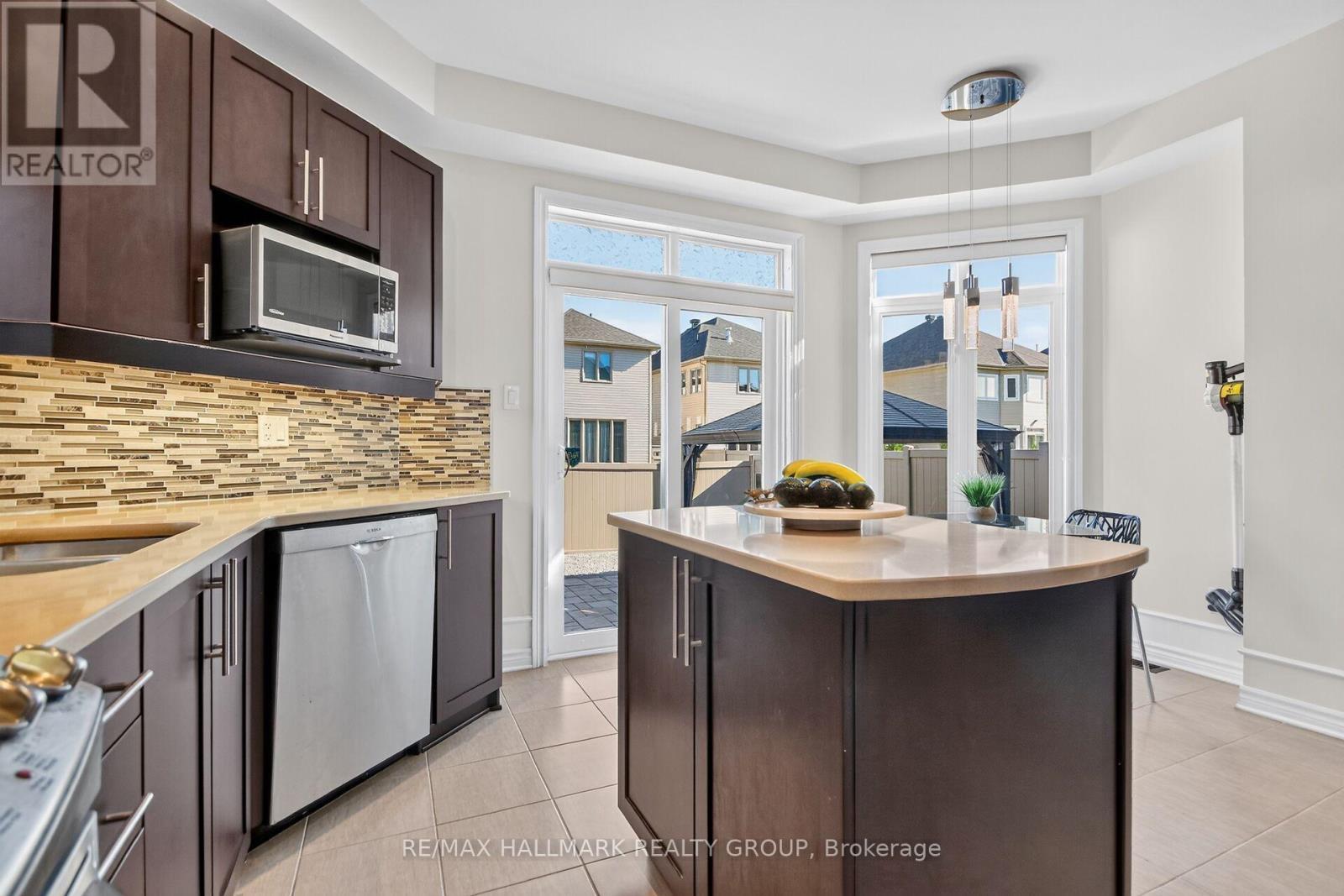 433 Cooks Mill Crescent, Ottawa, ON