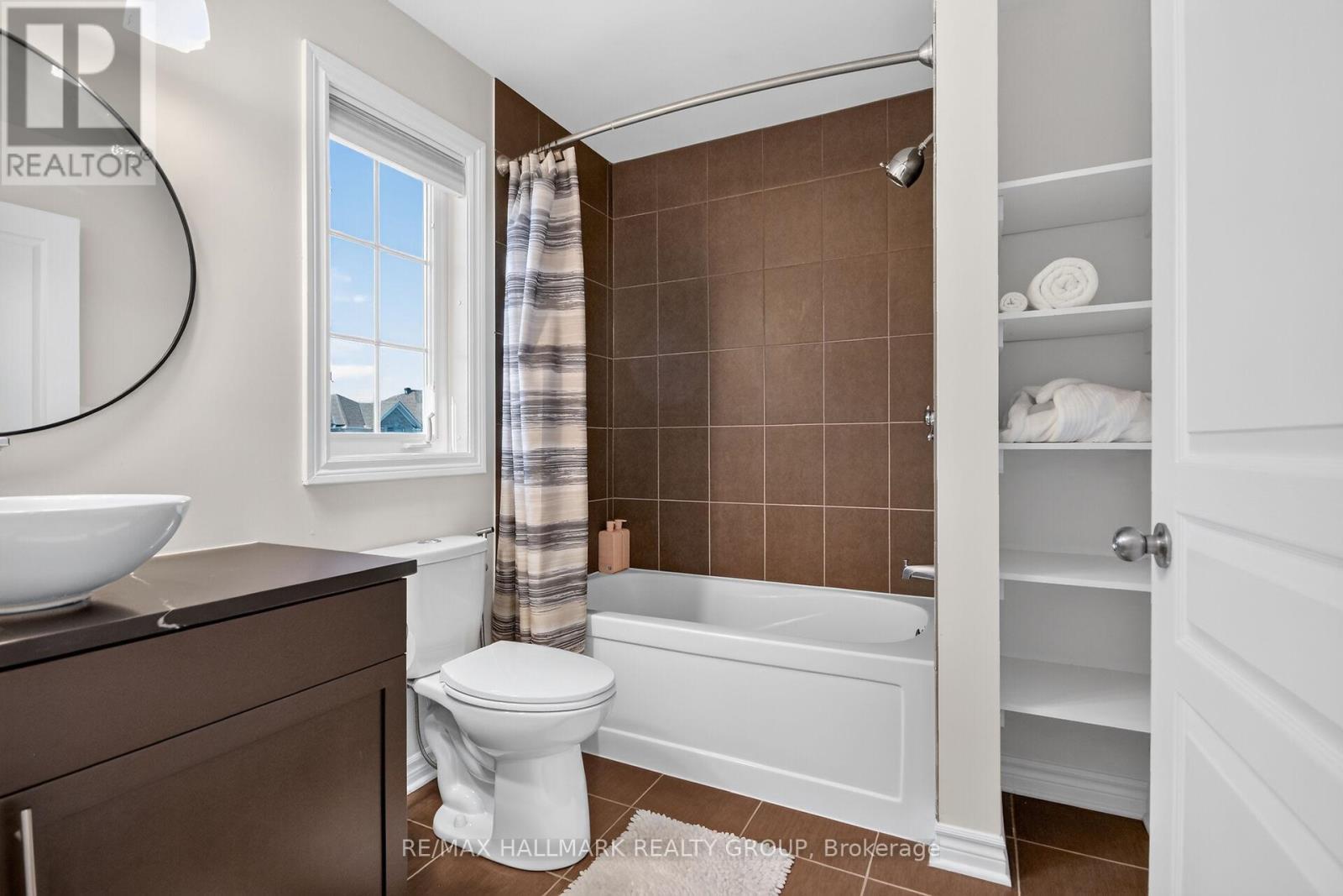 433 Cooks Mill Crescent, Ottawa, ON
