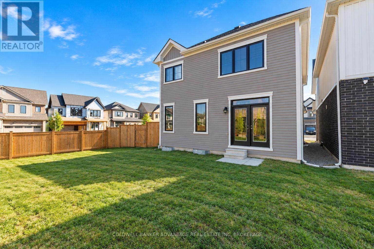 8 Downriver Drive, Welland (Dain City), ON