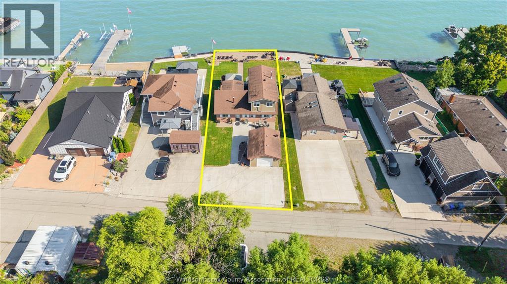 1328 Shoreline Avenue, Lakeshore, ON