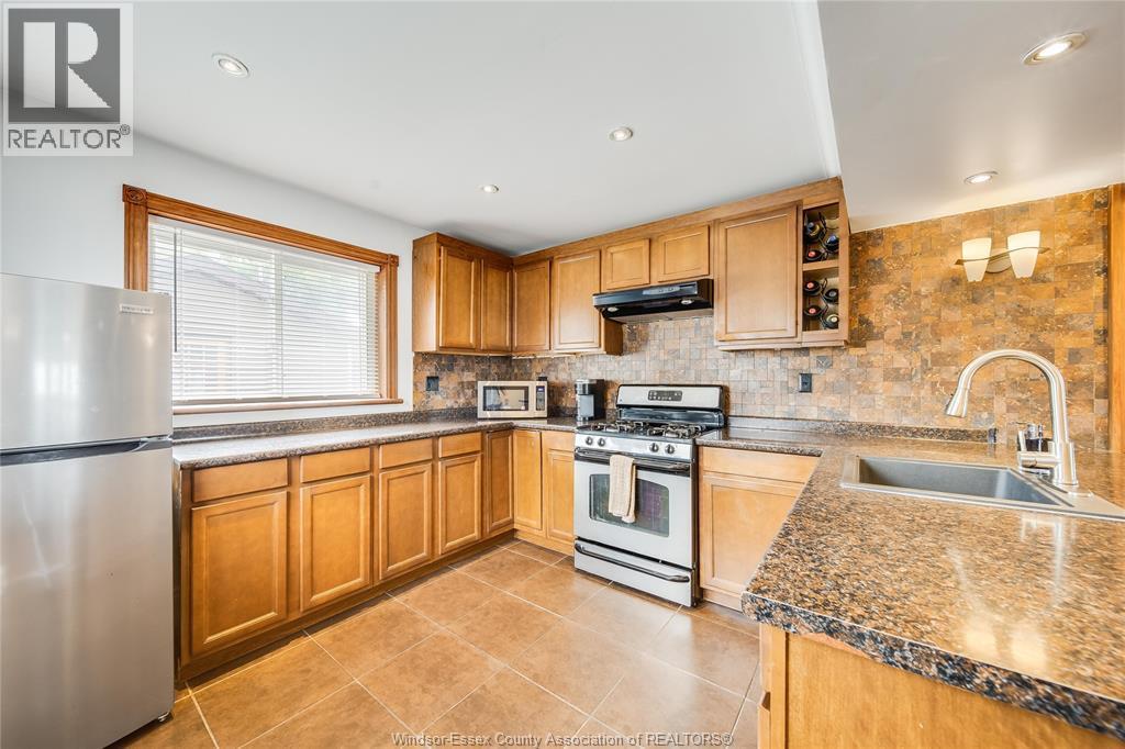 1328 Shoreline Avenue, Lakeshore, ON