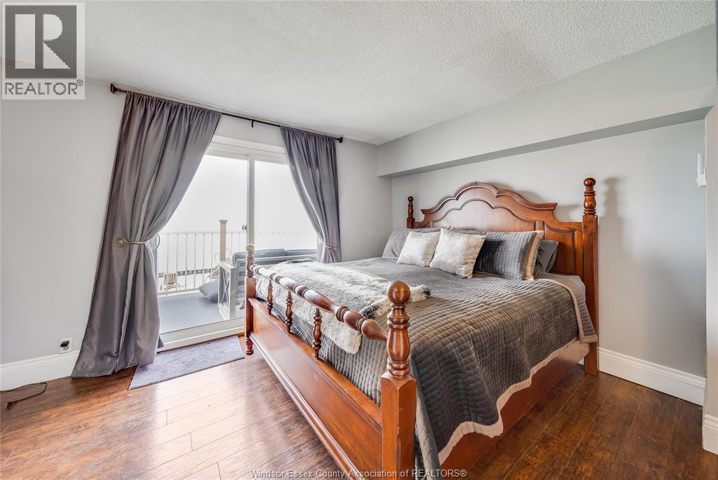 1328 Shoreline Avenue, Lakeshore, ON