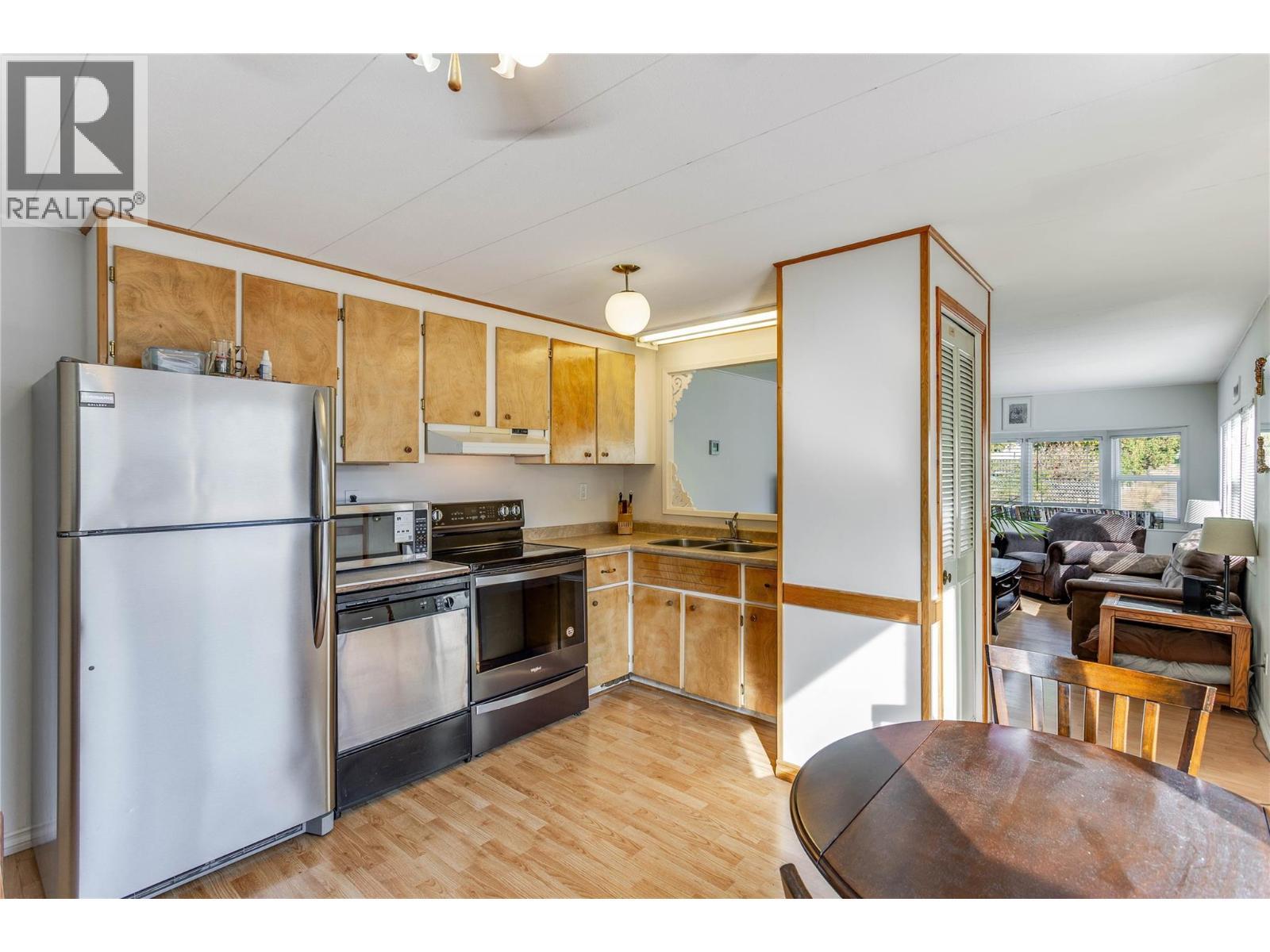 New Appliances - 1699 Ross Road Unit# 213, West Kelowna, BC
