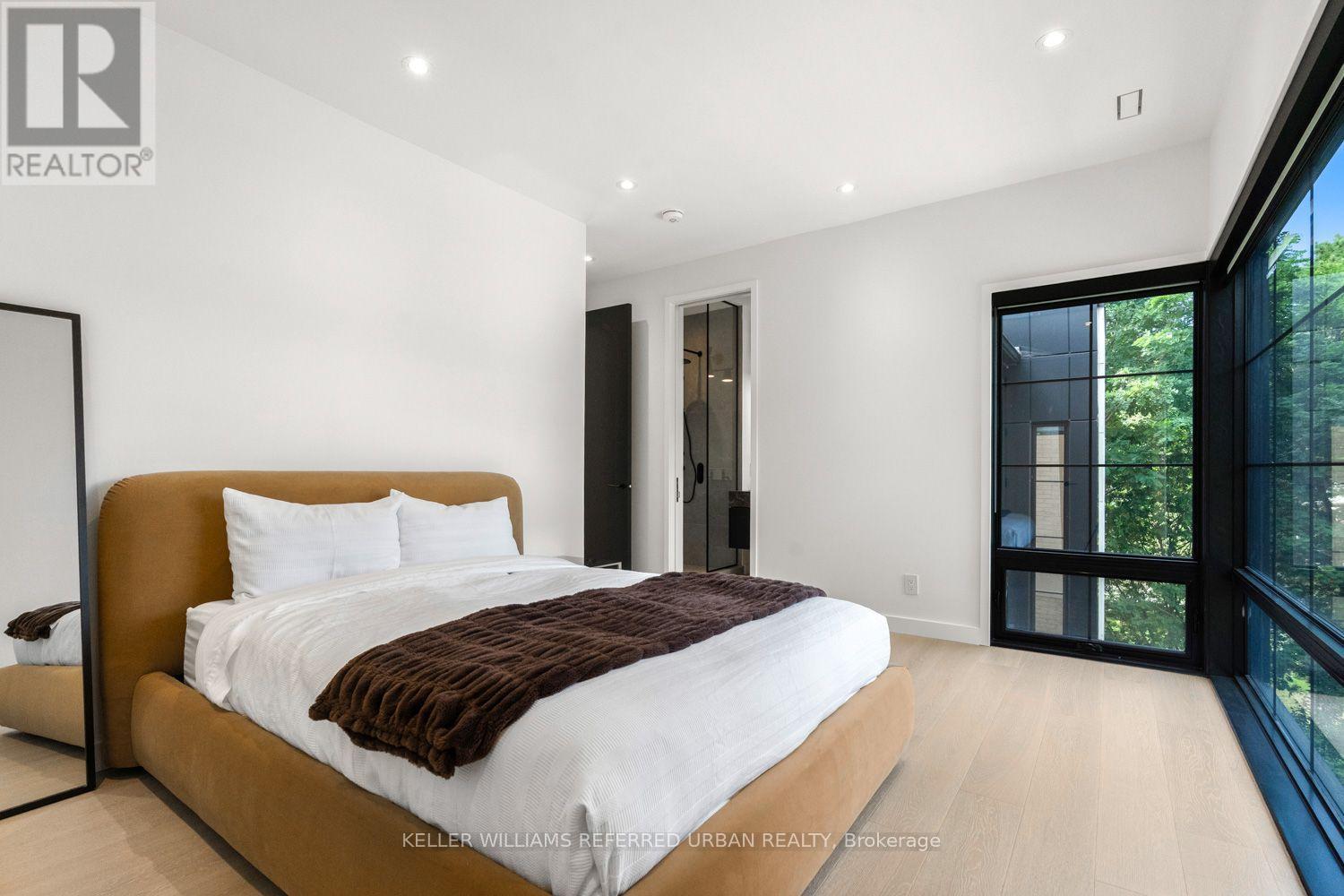 62 Norden Crescent, Toronto, ON