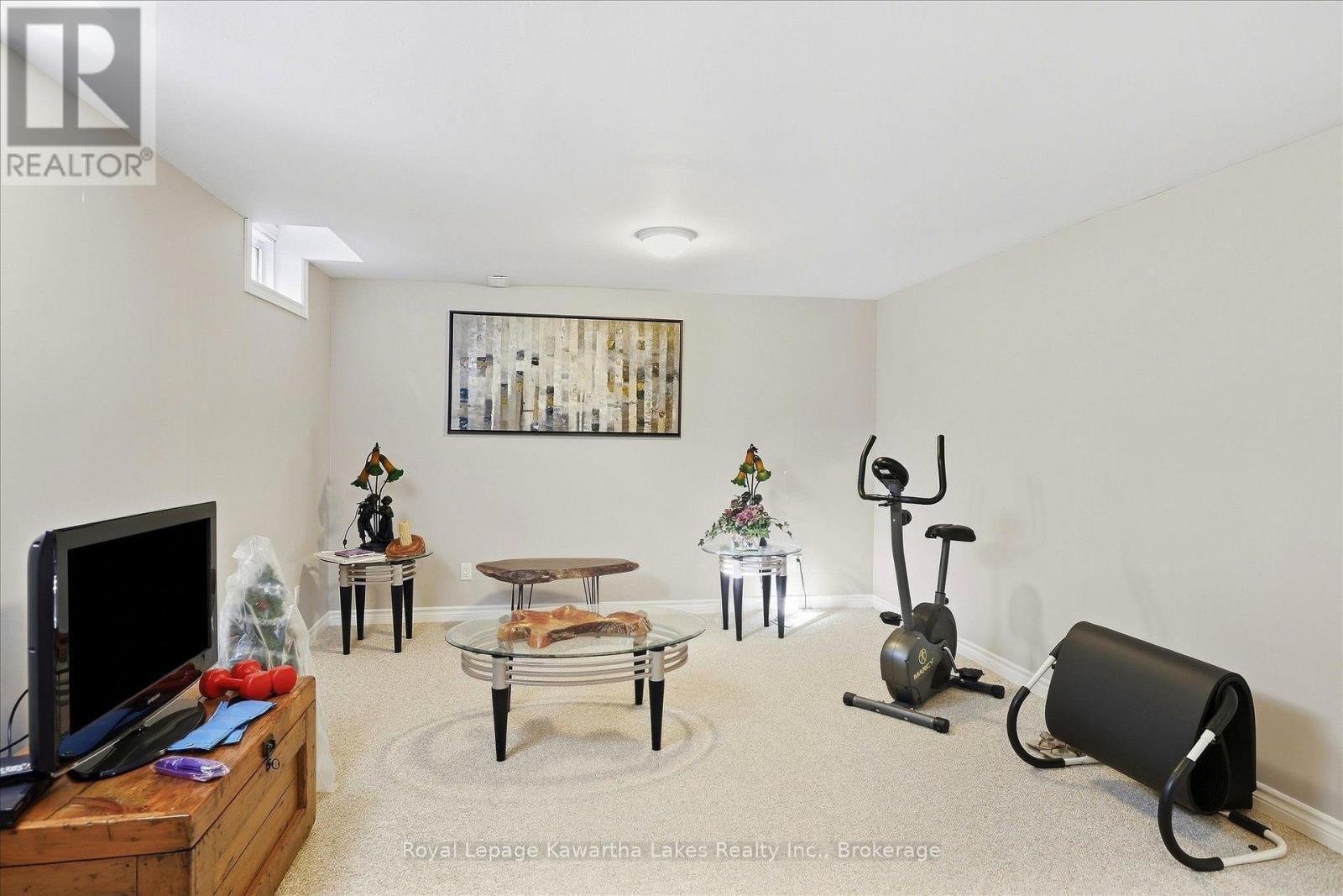Lots of potential. - 10G - 25 Rivermill Boulevard, Kawartha Lakes (Lindsay), ON