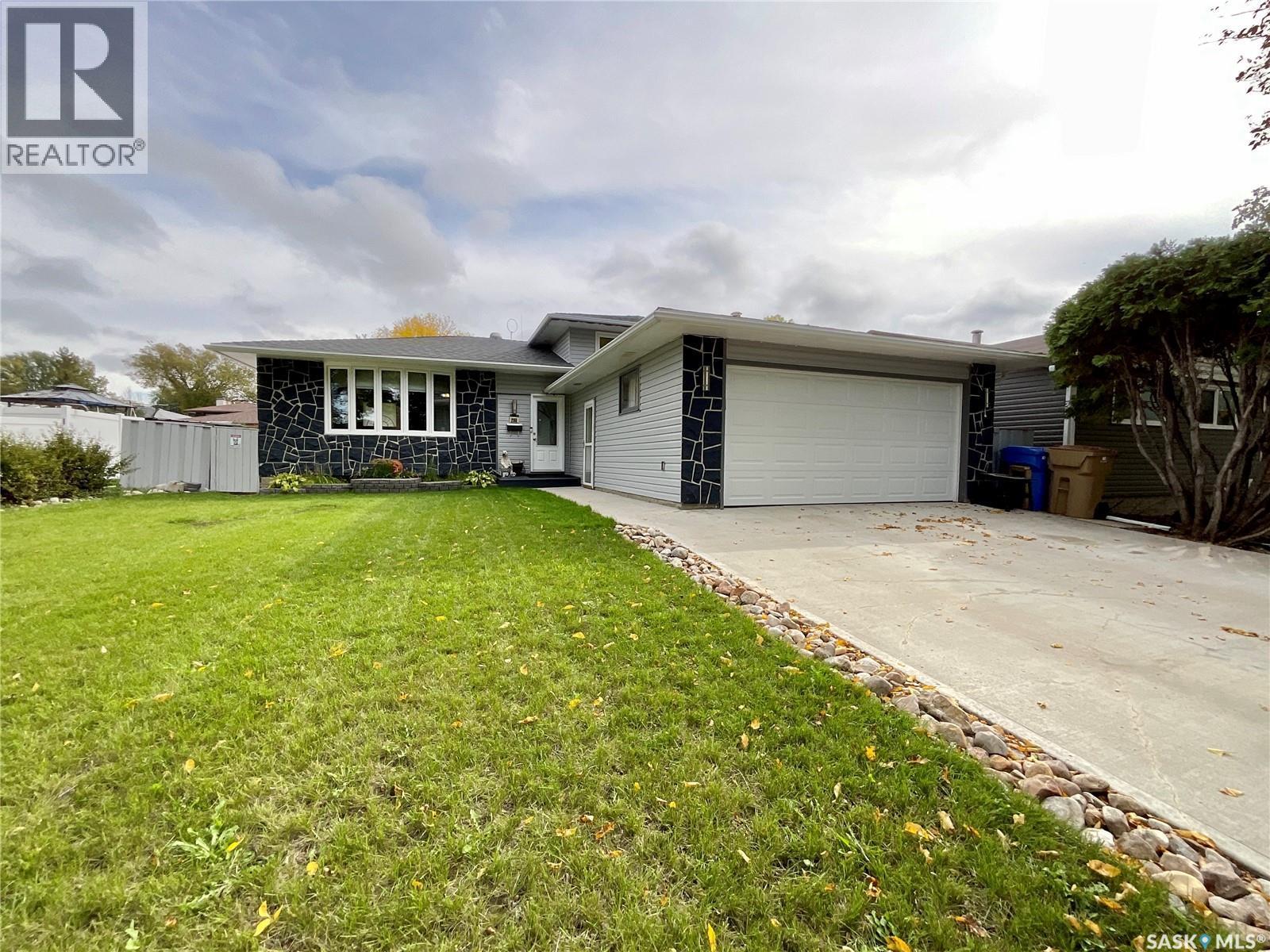255 Litzenberger Crescent, Regina, SK
