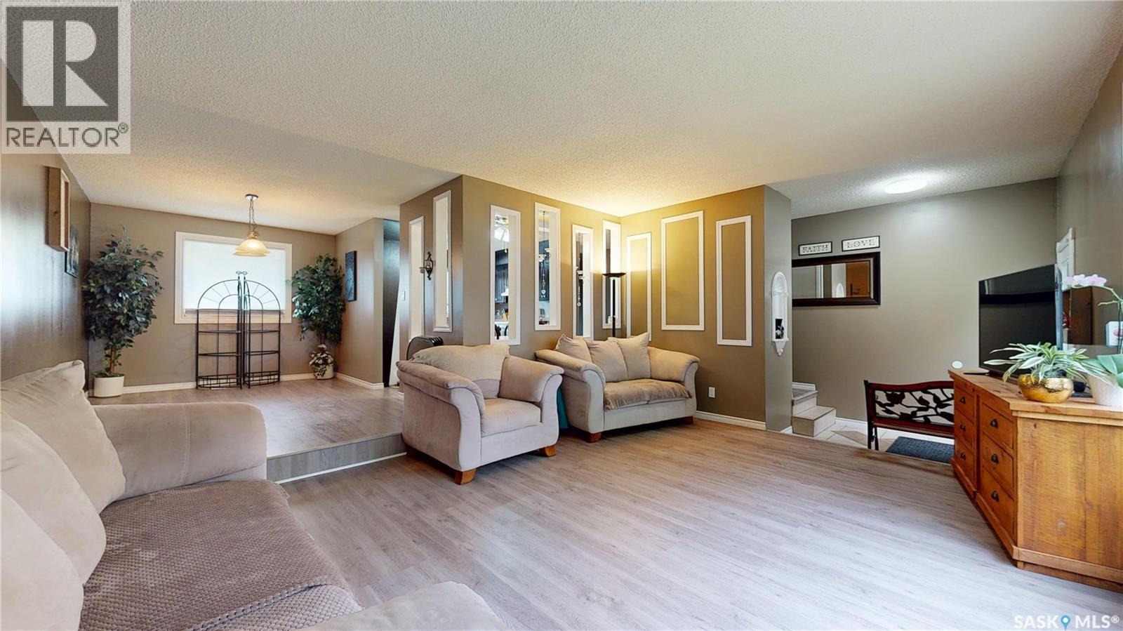 255 Litzenberger Crescent, Regina, SK