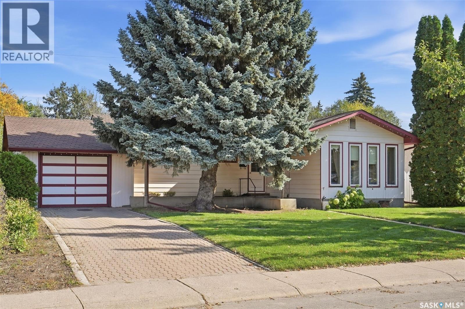 219 Egbert Avenue, Saskatoon, SK