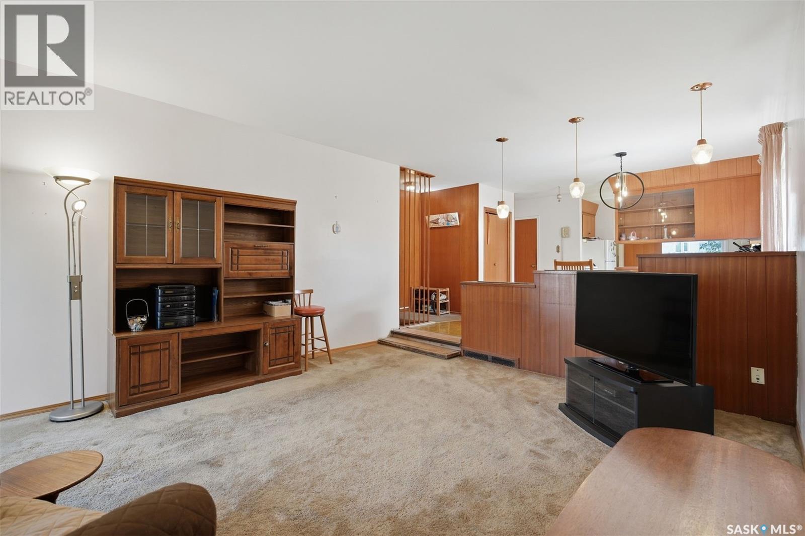 219 Egbert Avenue, Saskatoon, SK