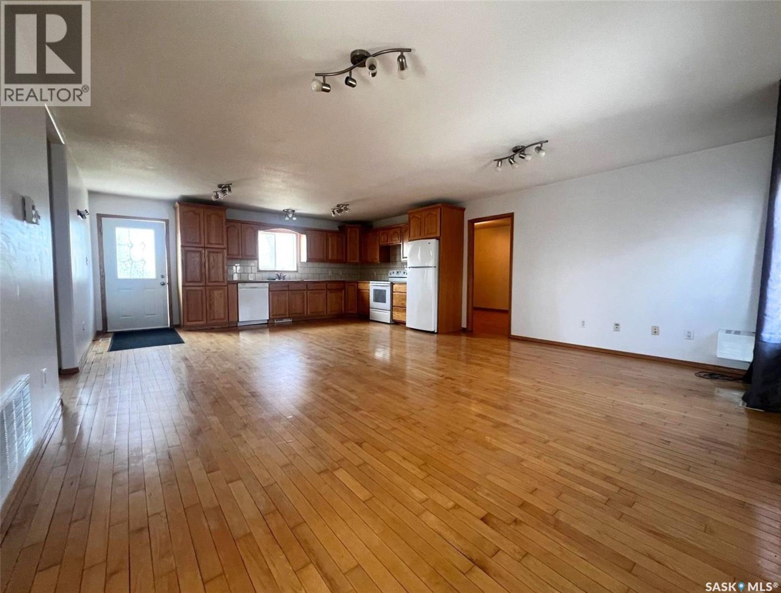 349 10Th Avenue Nw, Swift Current, SK