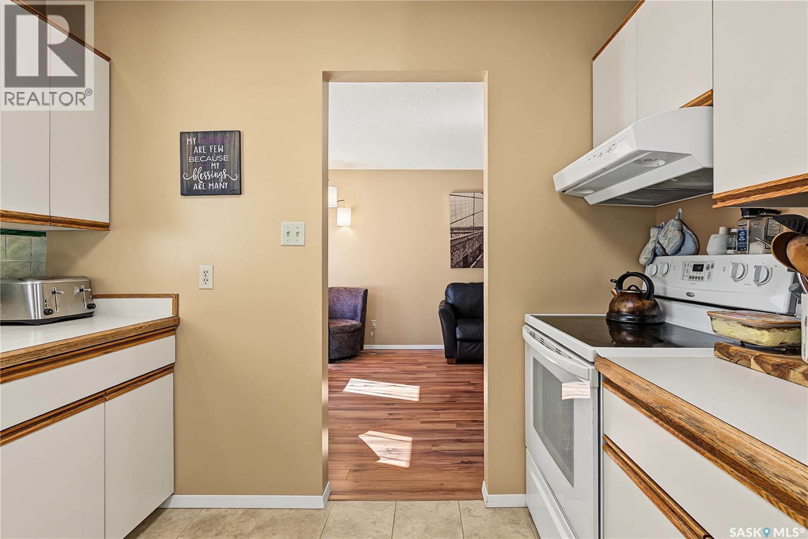 1227 2Nd Avenue Nw, Moose Jaw, SK