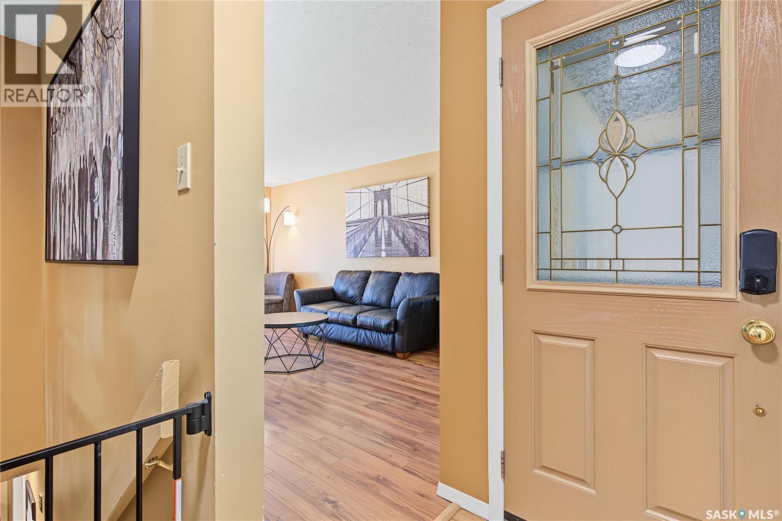 1227 2Nd Avenue Nw, Moose Jaw, SK