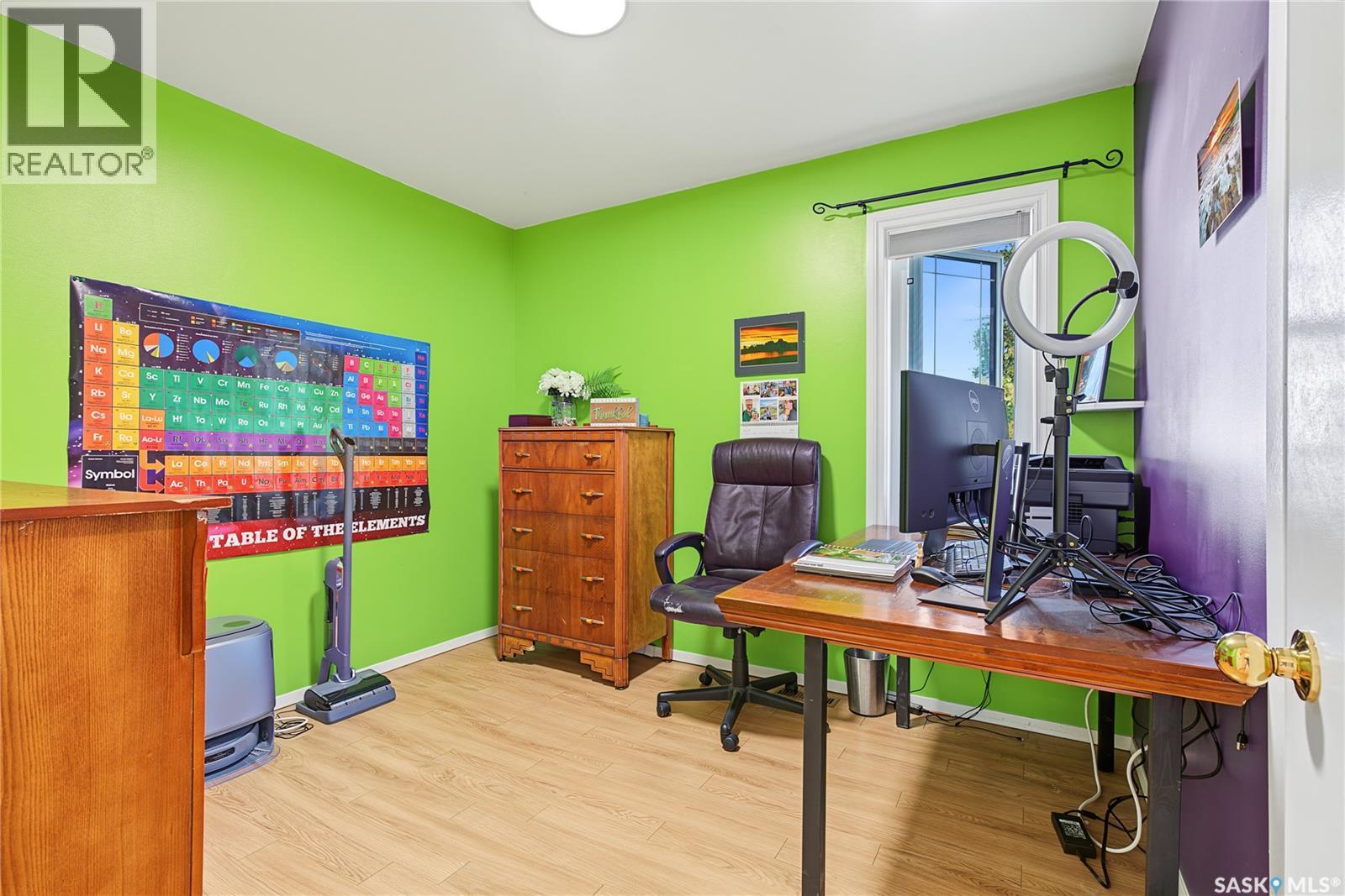 1227 2Nd Avenue Nw, Moose Jaw, SK