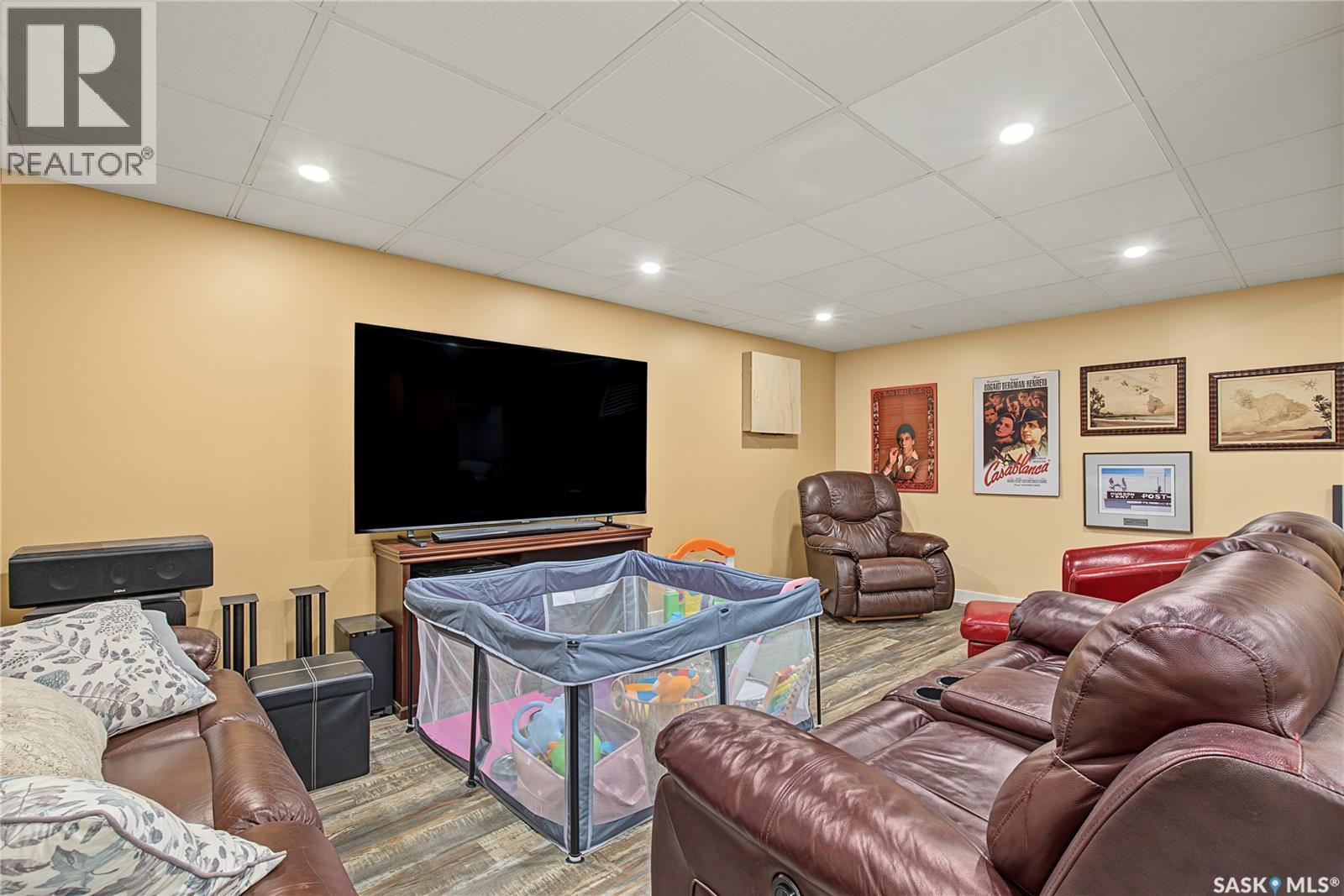 1227 2Nd Avenue Nw, Moose Jaw, SK