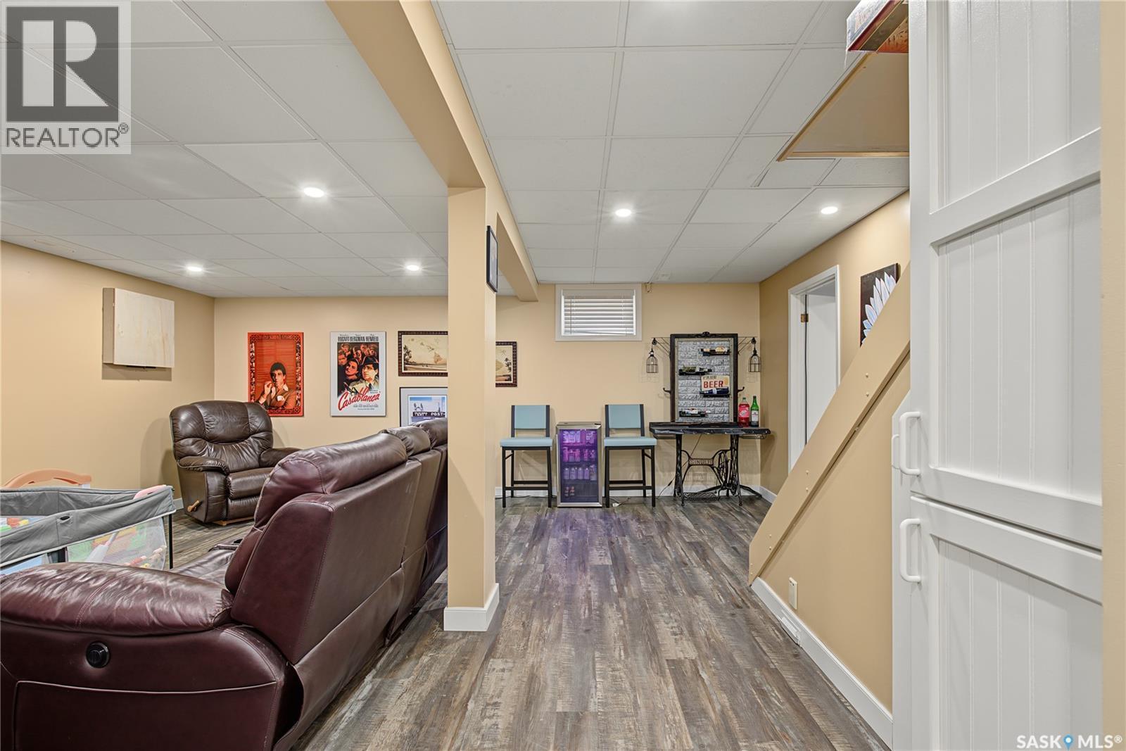 1227 2Nd Avenue Nw, Moose Jaw, SK