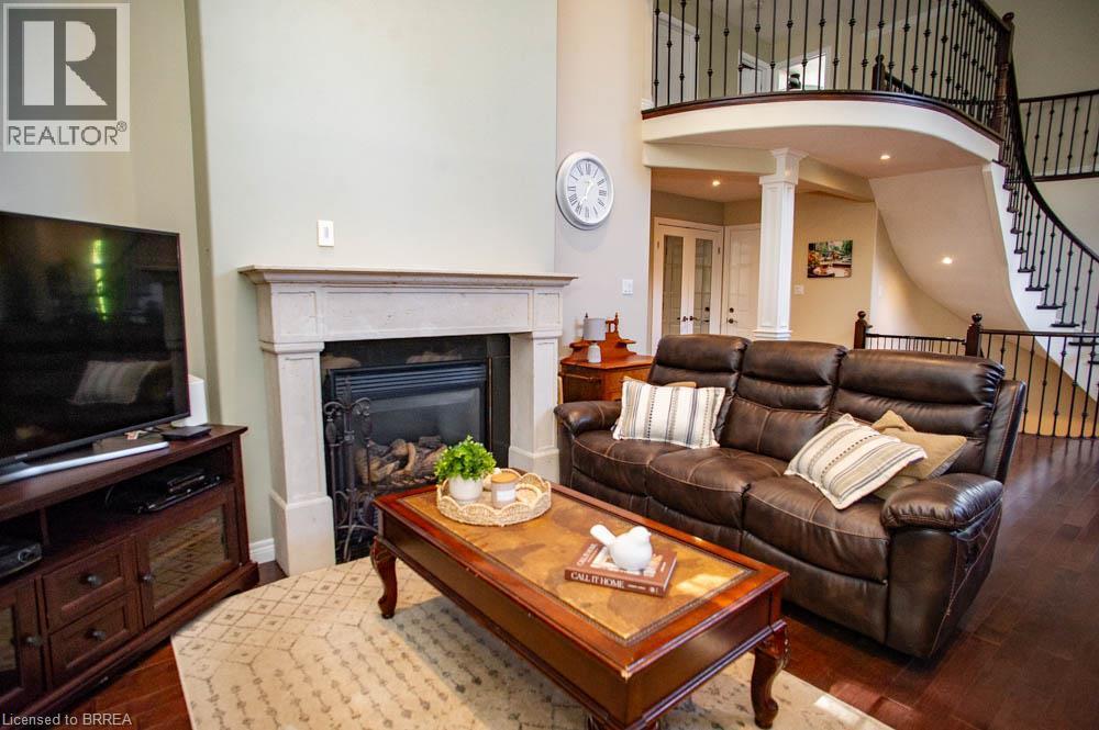 15 Farrugie Street, Paris, ON