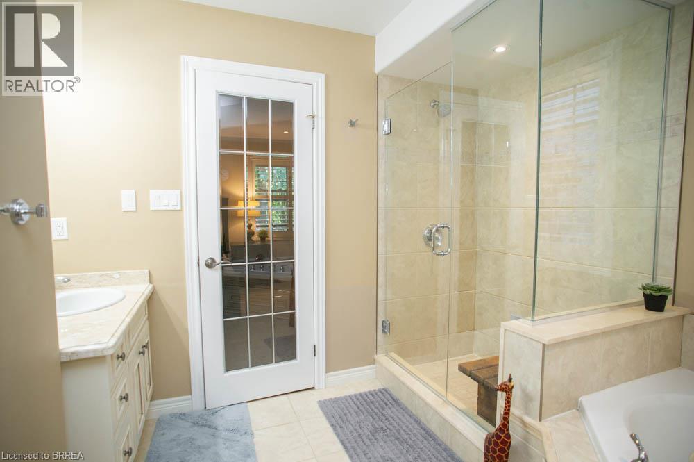 15 Farrugie Street, Paris, ON