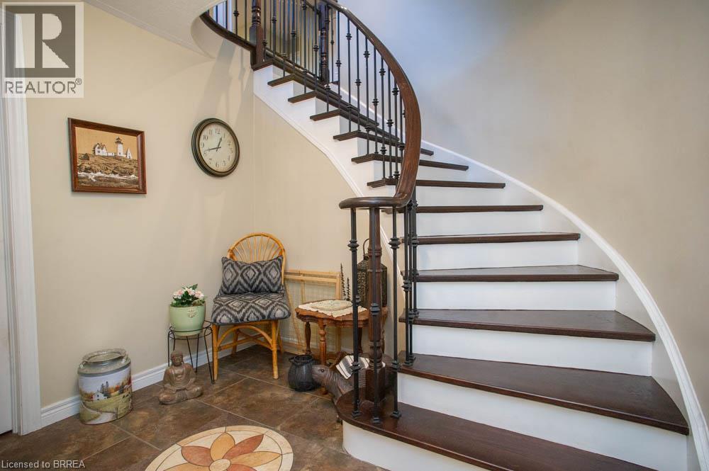 15 Farrugie Street, Paris, ON