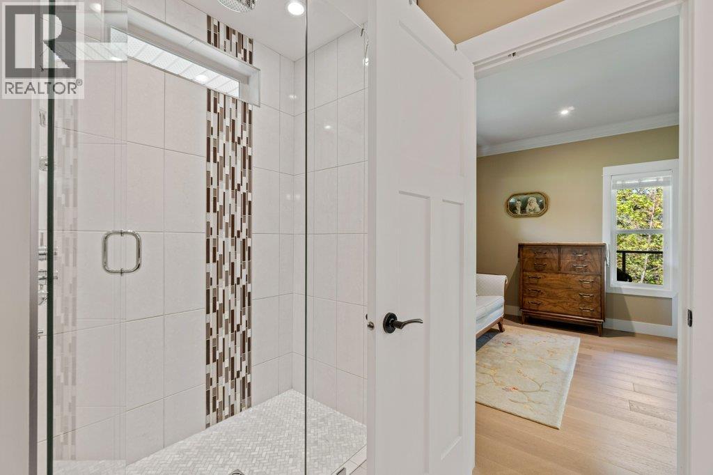1581 20 Street Ne Unit# 1, Salmon Arm, BC