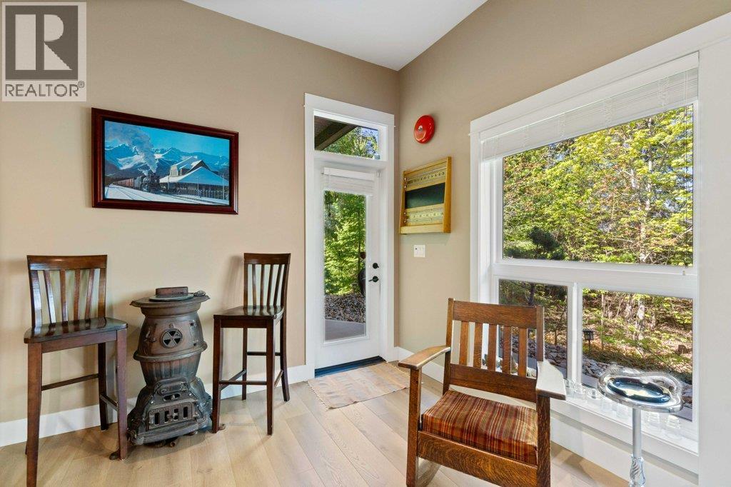 1581 20 Street Ne Unit# 1, Salmon Arm, BC