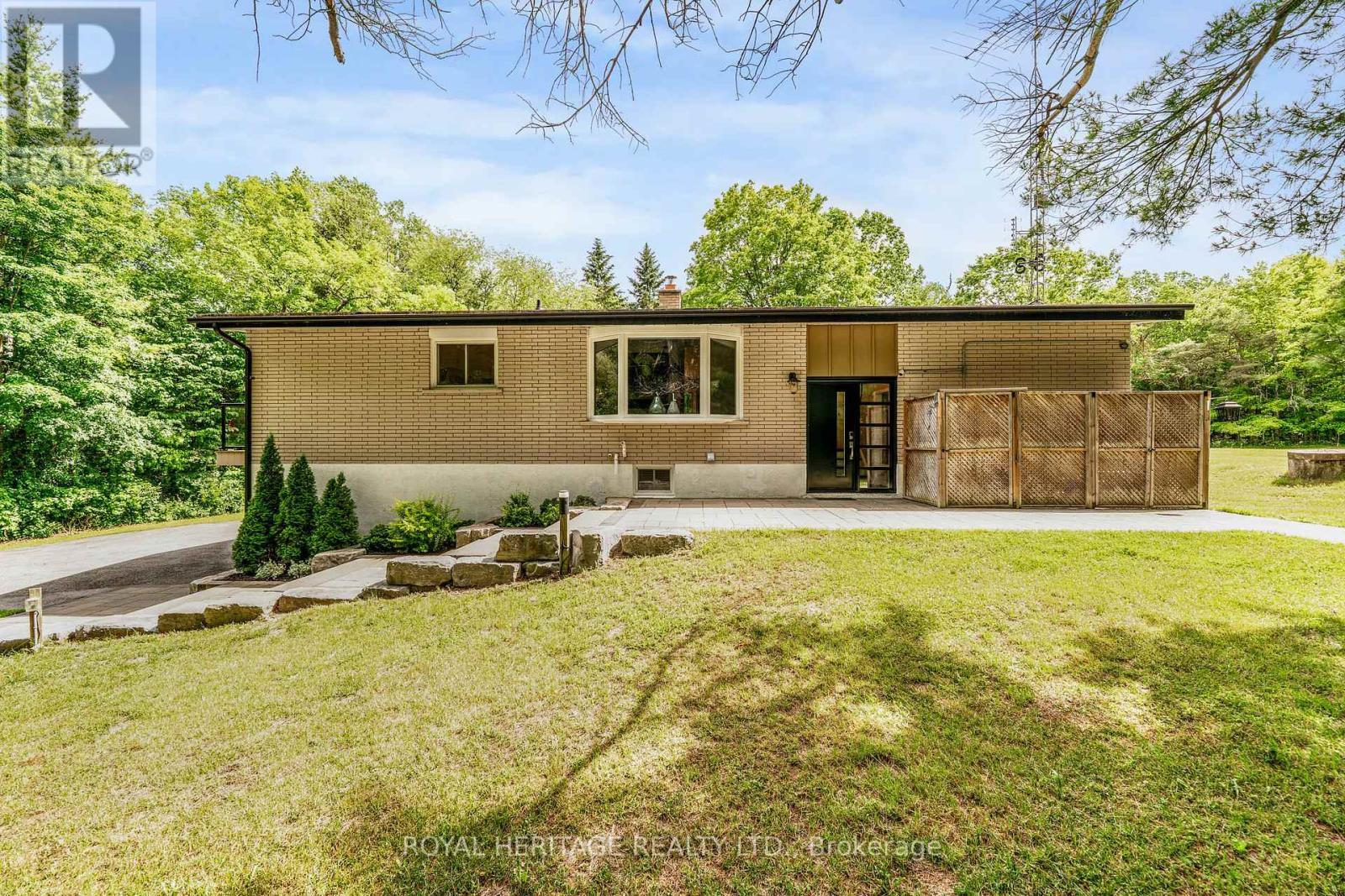 5260 Coronation Road, Whitby, ON
