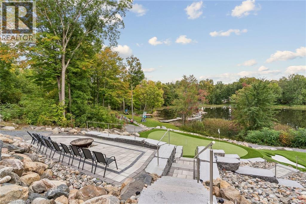 527 Pine Point Lane, Madoc, ON