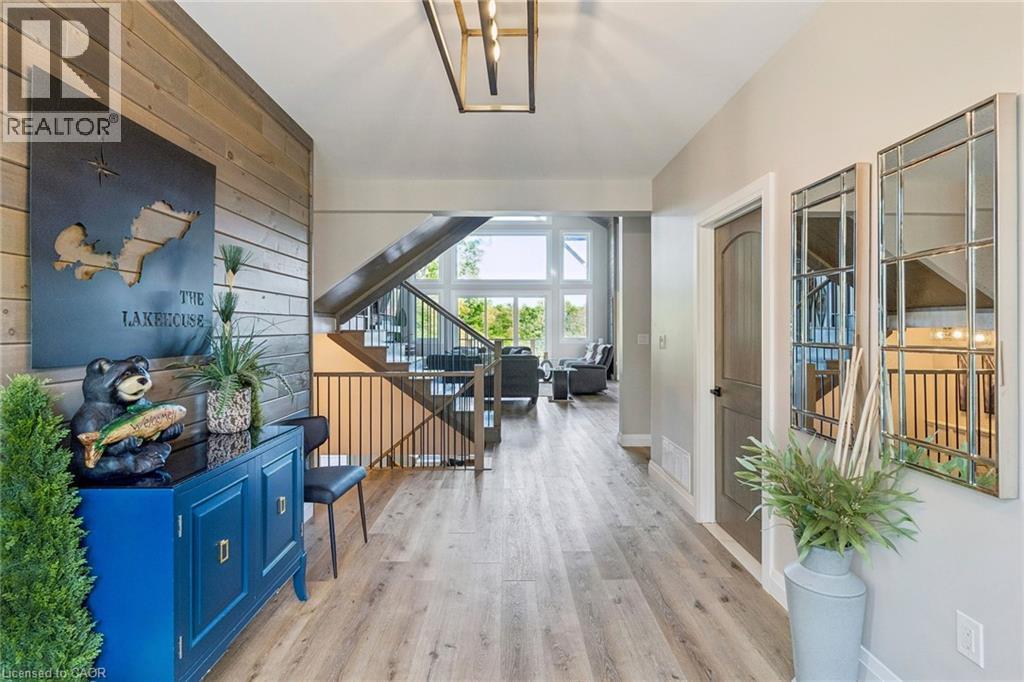 527 Pine Point Lane, Madoc, ON
