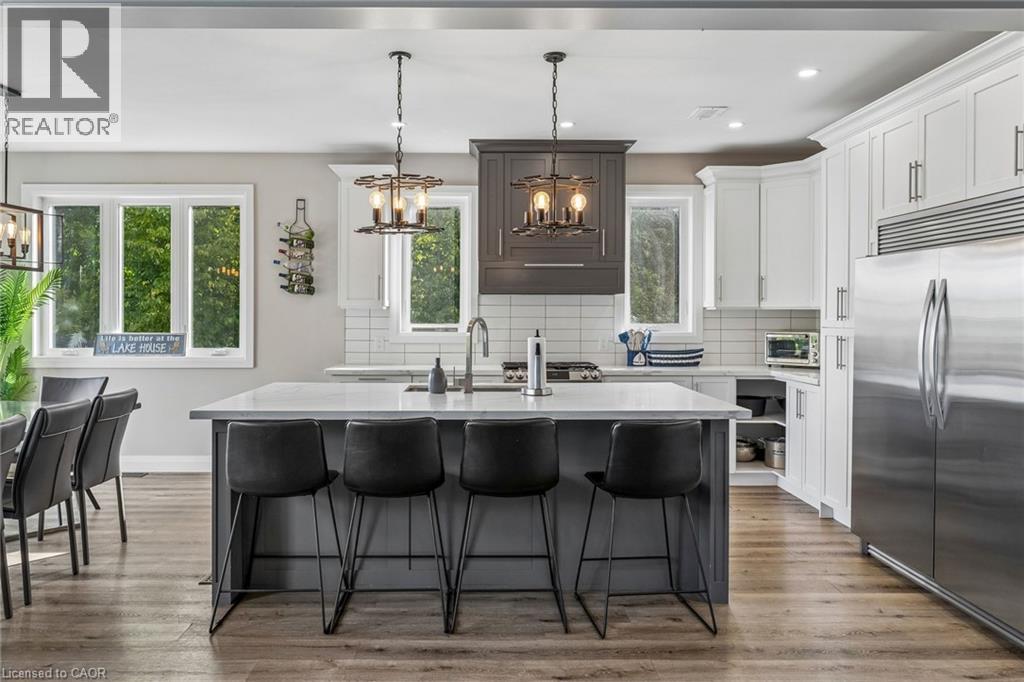 527 Pine Point Lane, Madoc, ON