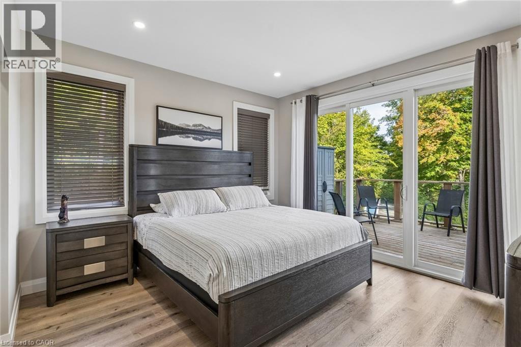527 Pine Point Lane, Madoc, ON