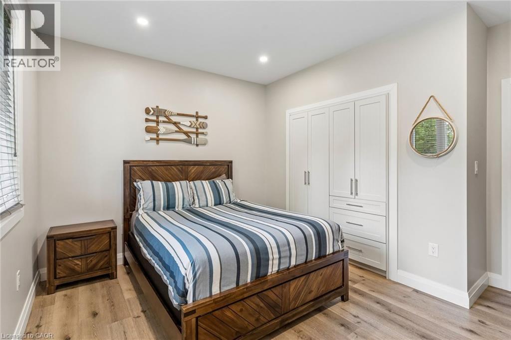 527 Pine Point Lane, Madoc, ON