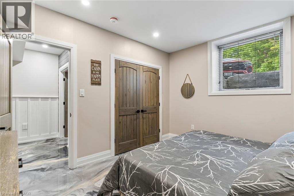 527 Pine Point Lane, Madoc, ON
