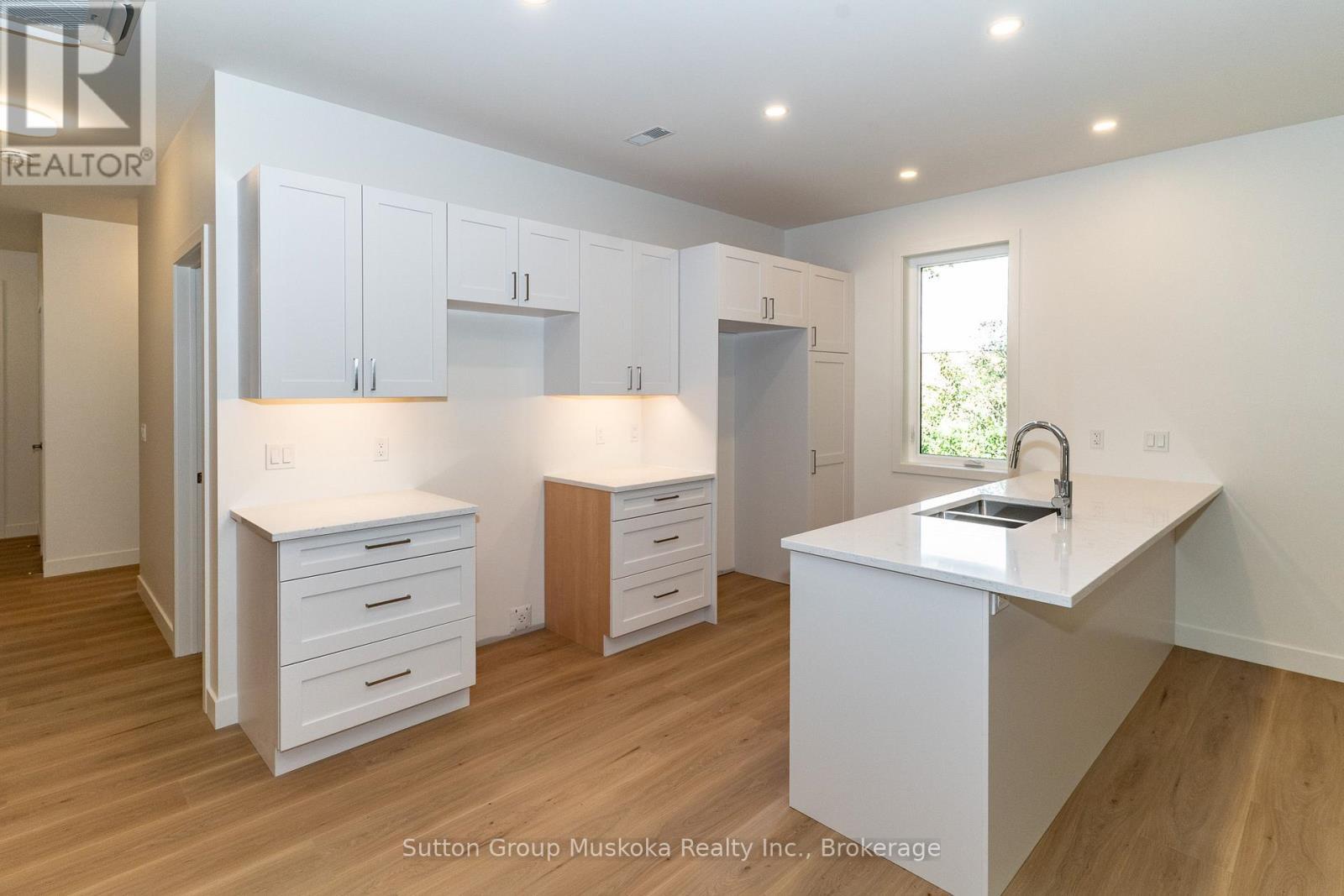 33 Shaw Crescent, Huntsville (Chaffey), ON