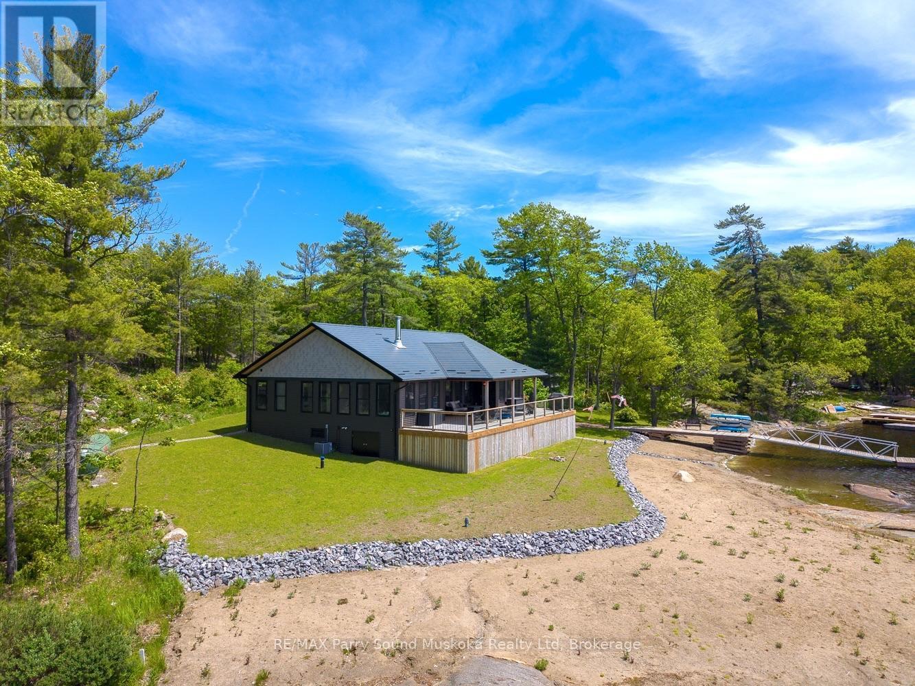 32 A11 Island, The Archipelago (Archipelago North), ON