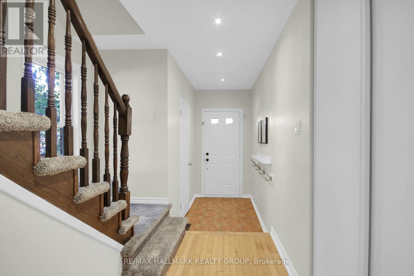 57 Ashpark Crescent, Ottawa, ON