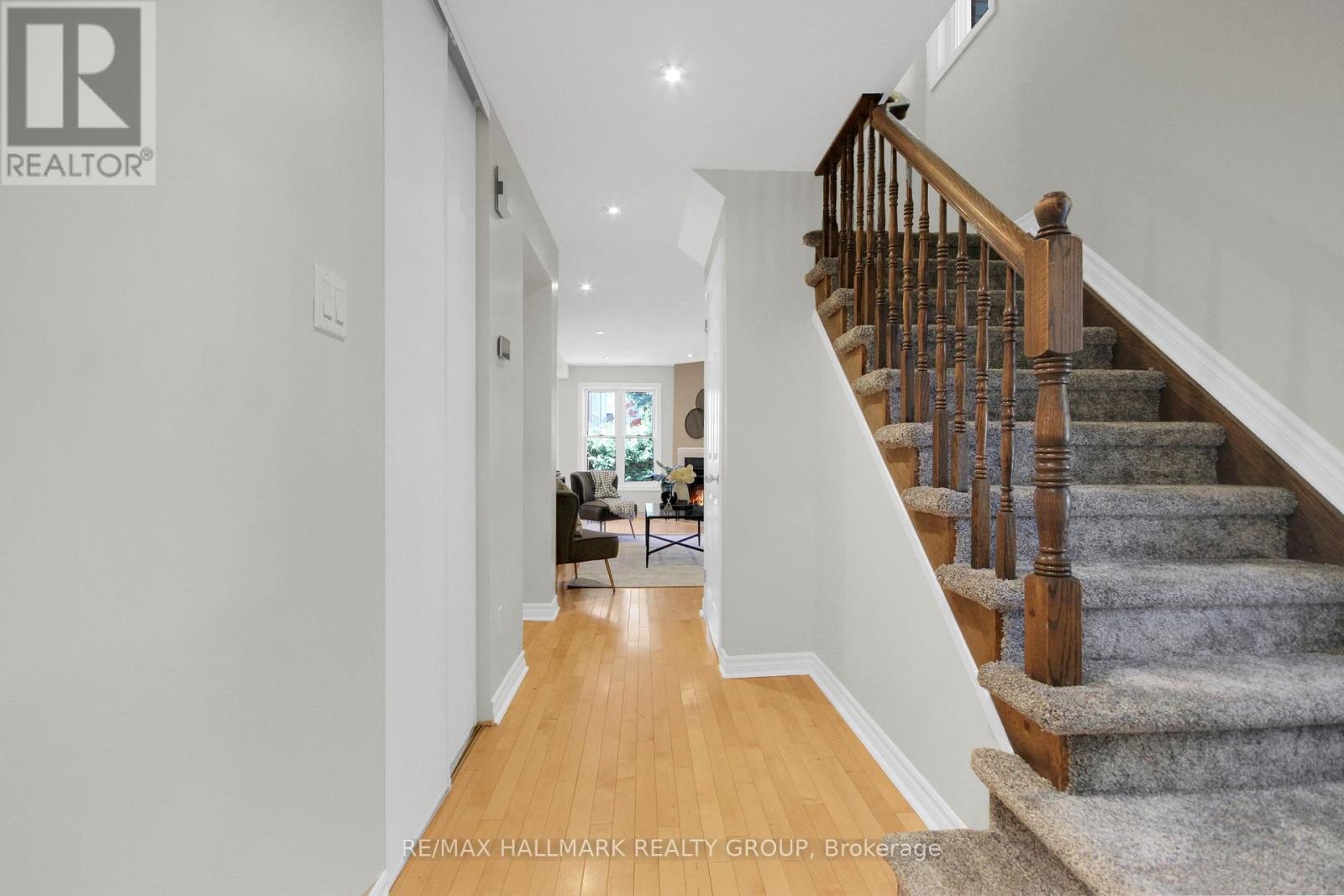 57 Ashpark Crescent, Ottawa, ON