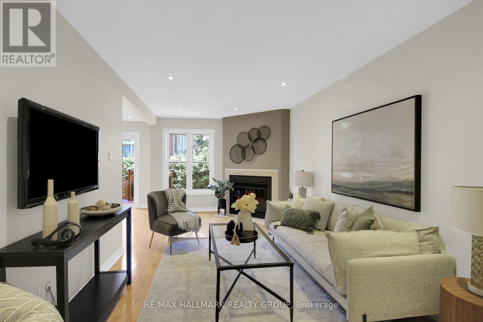 57 Ashpark Crescent, Ottawa, ON