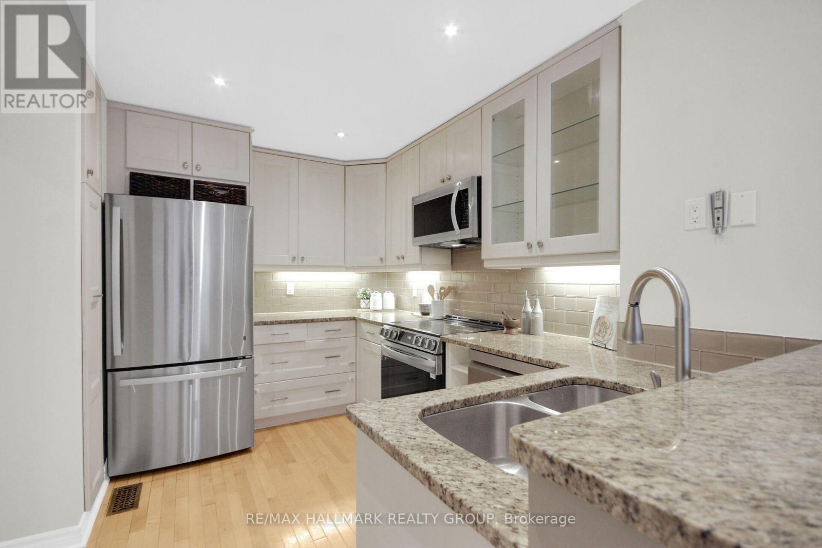 57 Ashpark Crescent, Ottawa, ON