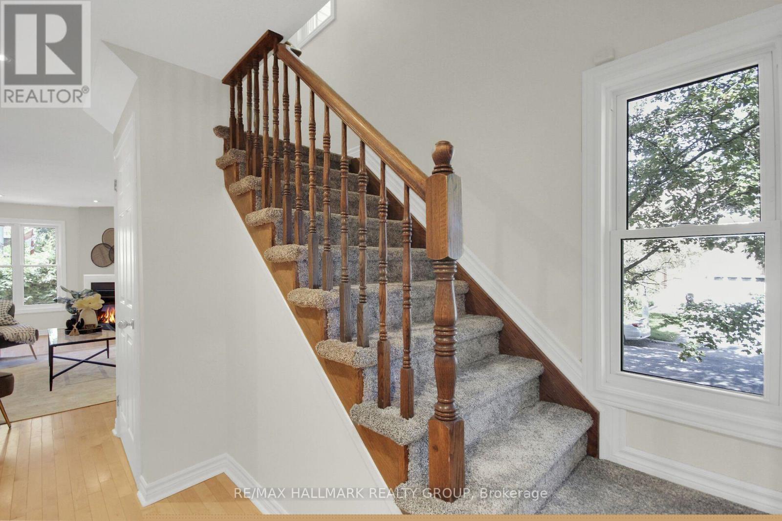 57 Ashpark Crescent, Ottawa, ON