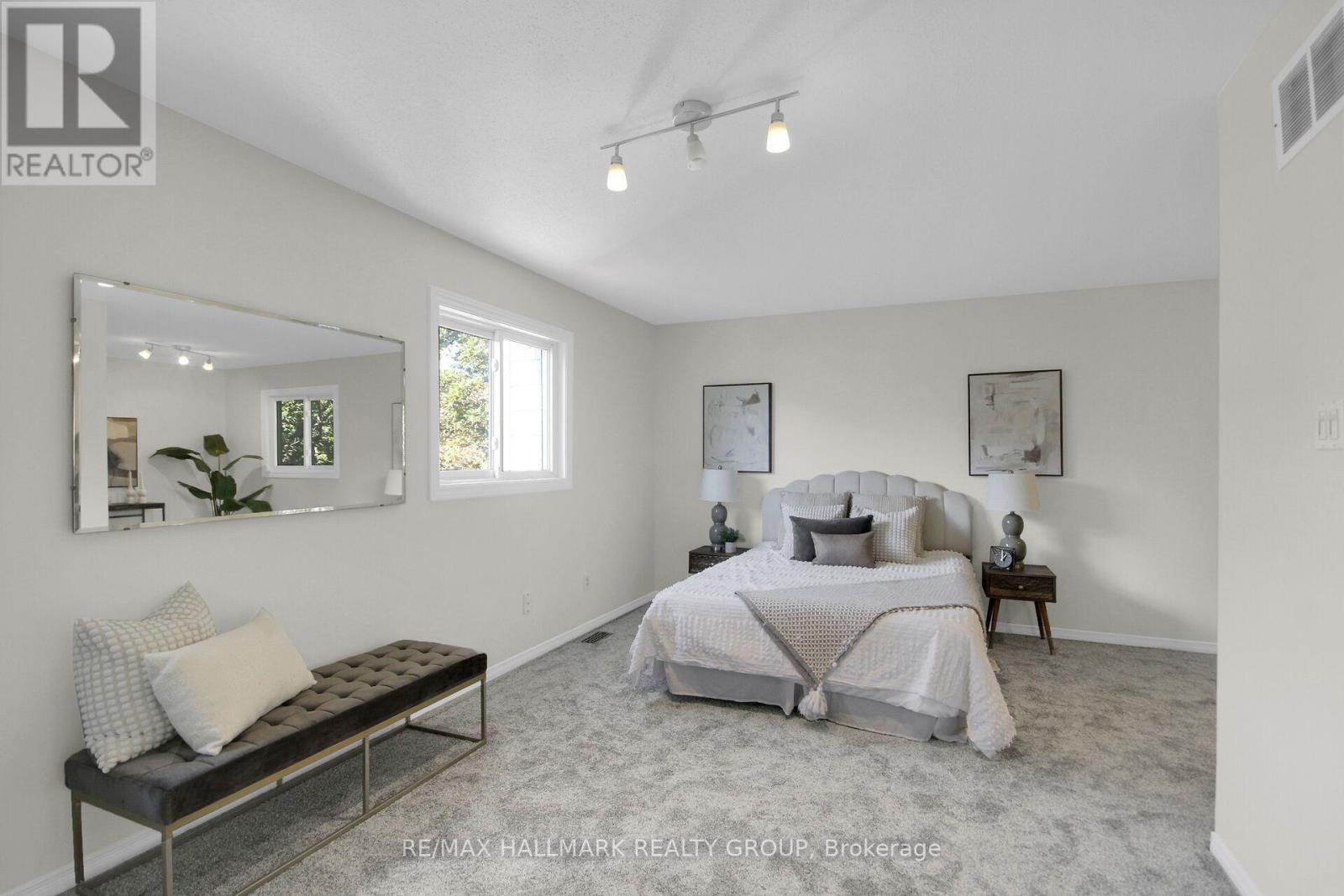 57 Ashpark Crescent, Ottawa, ON