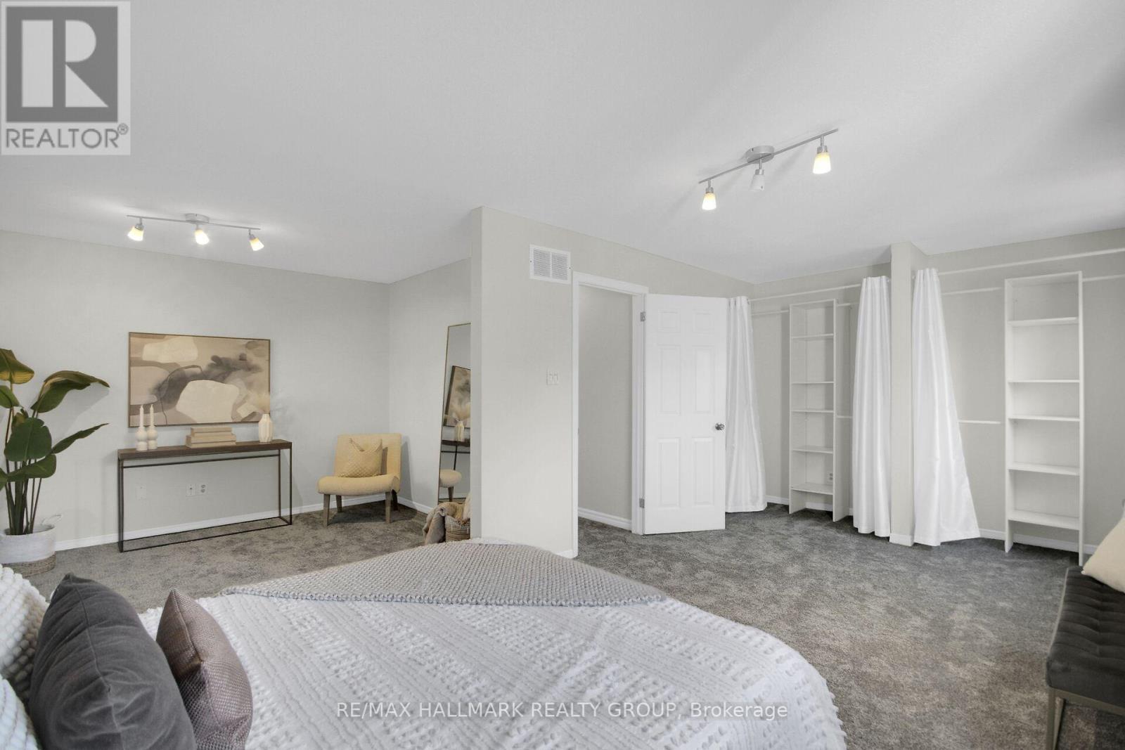 57 Ashpark Crescent, Ottawa, ON