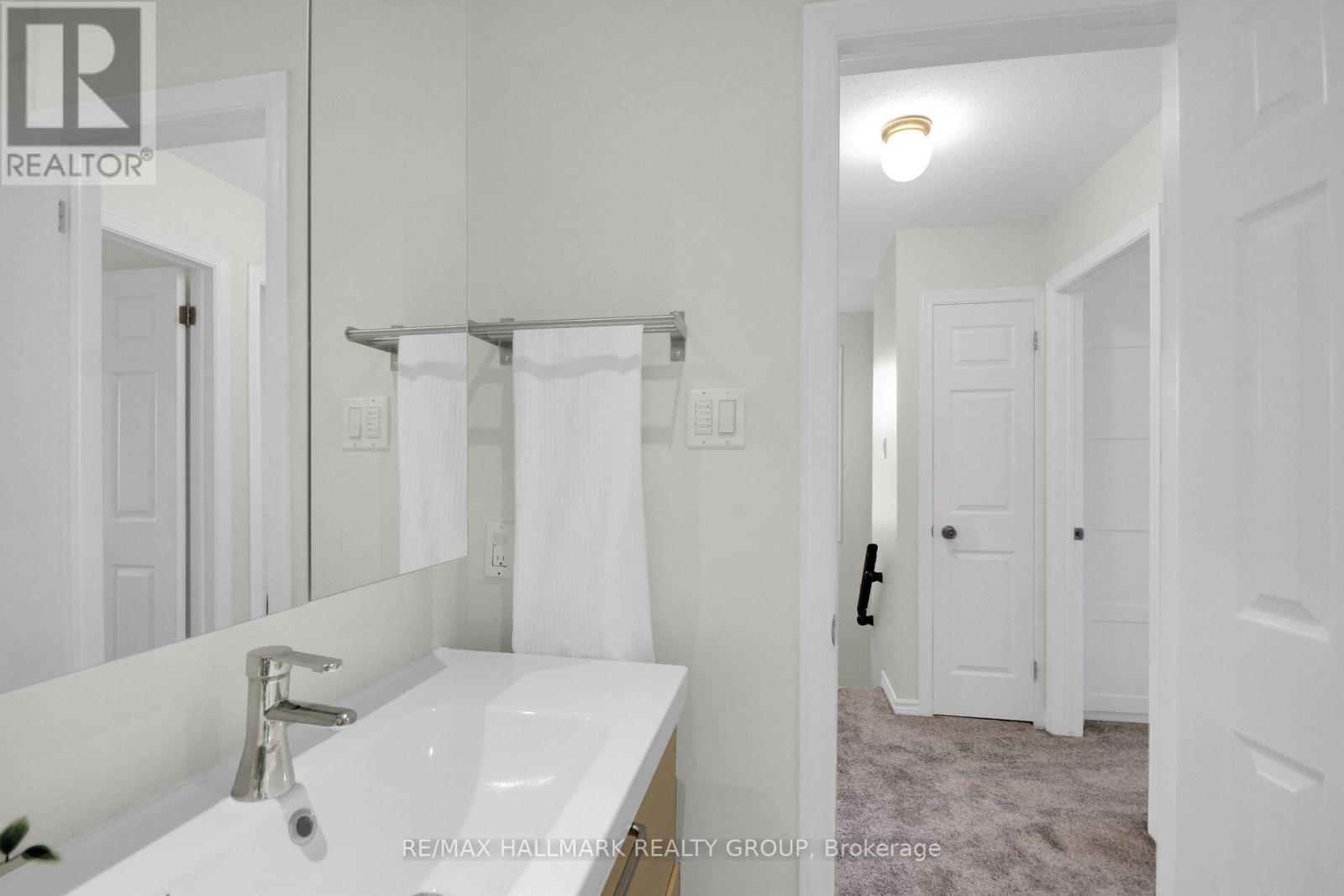 57 Ashpark Crescent, Ottawa, ON